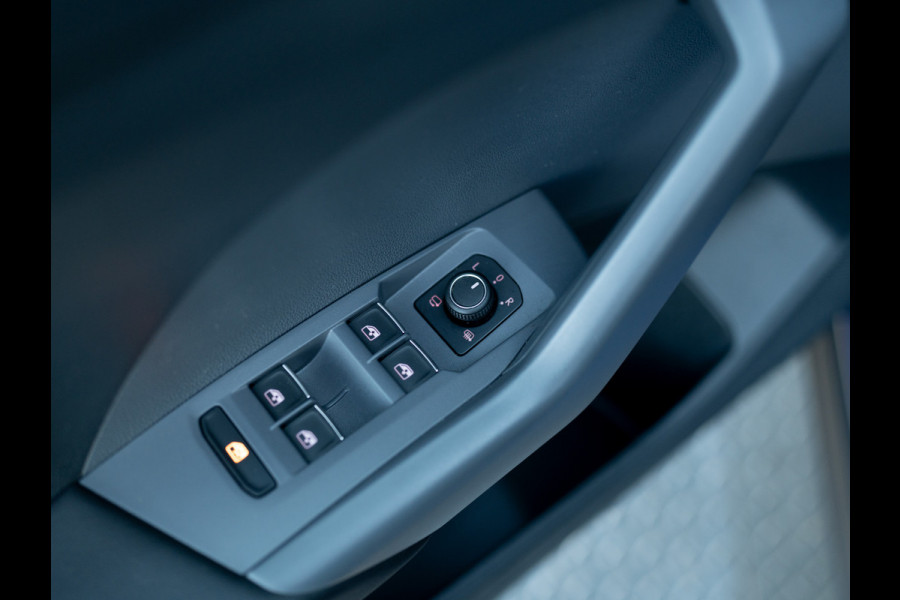 Volkswagen T-Cross 1.0 TSI Style | Side Assist | Camera | LED koplampen | Apple Carplay/ Android Auto | Prijs Rijklaar!!