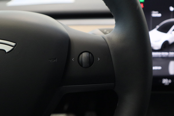 Tesla Model Y Performance AWD 75 kWh ACC Panoramadak HW3