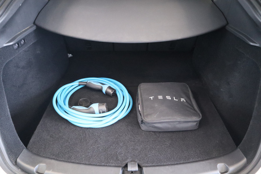 Tesla Model Y Performance AWD 75 kWh ACC Panoramadak HW3
