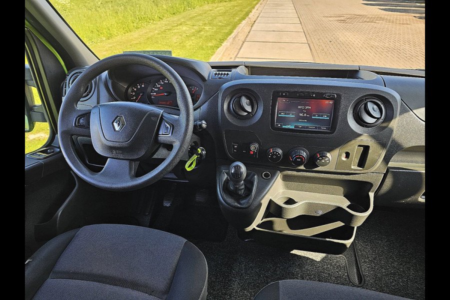 Renault Master T28 2.3 dCi L2H2 L2H2, Laadklep, airco, navi, camera, imperiaal, trap