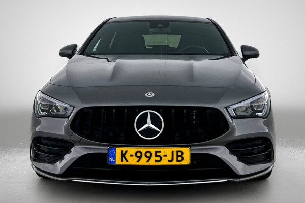 Mercedes-Benz CLA-Klasse Shooting Brake 180 Business Solution AMG(Goed ondH, SfeerVerlichting, Navi Groot, StoelV, Carplay, Etc)