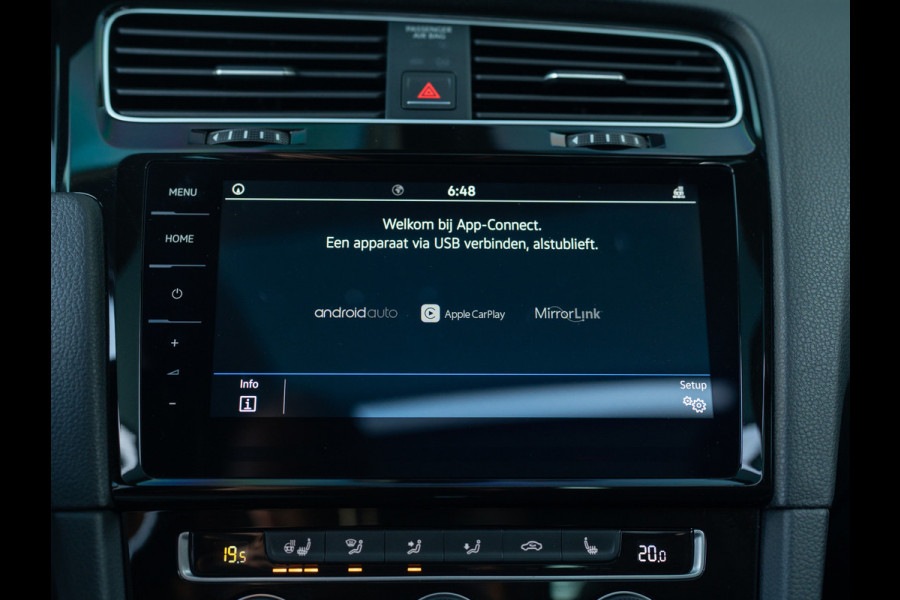 Volkswagen Golf 1.5 TSI Highline Business R | Panodak | Groot Navi | Trekhaak afnb. | Keyless | Prijs Rijklaar!!