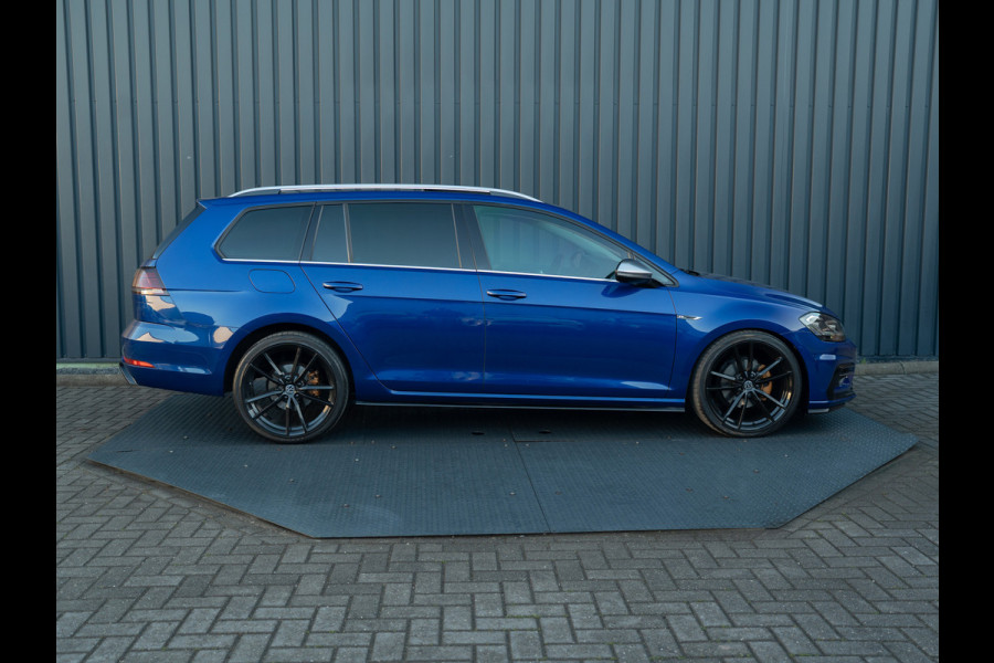 Volkswagen Golf 1.5 TSI Highline Business R | Panodak | Groot Navi | Trekhaak afnb. | Keyless | Prijs Rijklaar!!
