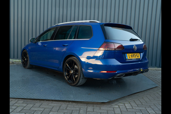 Volkswagen Golf 1.5 TSI Highline Business R | Panodak | Groot Navi | Trekhaak afnb. | Keyless | Prijs Rijklaar!!