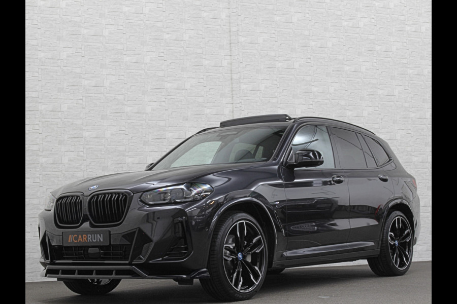 BMW iX3 M-Sport 80 kWh | 99% SOH | Panorama | ACC | 360 Camera | Harman-Kardon | Leder | Memory | Sfeerverlichting | Keyless-Entry | Head-Up | 3-Zone Clima | Stuurverwarming | Carplay | LED | Rijklaar incl. Bovag garantie