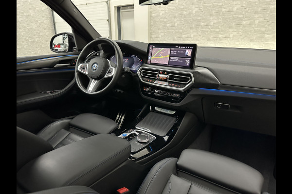 BMW iX3 M-Sport 80 kWh | 99% SOH | Panorama | ACC | 360 Camera | Harman-Kardon | Leder | Memory | Sfeerverlichting | Keyless-Entry | Head-Up | 3-Zone Clima | Stuurverwarming | Carplay | LED | Rijklaar incl. Bovag garantie