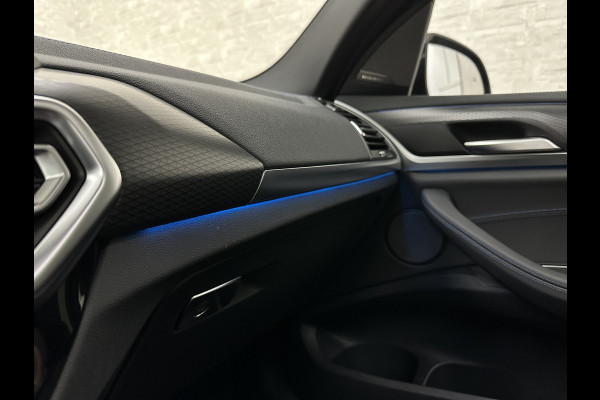 BMW iX3 M-Sport 80 kWh | 99% SOH | Panorama | ACC | 360 Camera | Harman-Kardon | Leder | Memory | Sfeerverlichting | Keyless-Entry | Head-Up | 3-Zone Clima | Stuurverwarming | Carplay | LED | Rijklaar incl. Bovag garantie