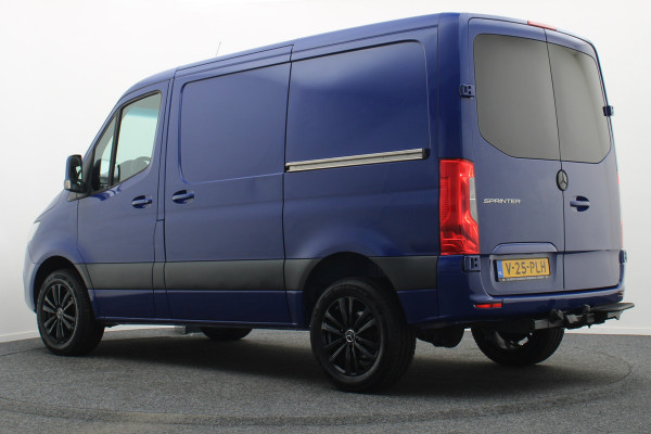 Mercedes-Benz Sprinter 317 L1H1 RWD Automaat 2x schuifdeur, 3-zits, Leer, Trekhaak, Apple Carplay, LED
