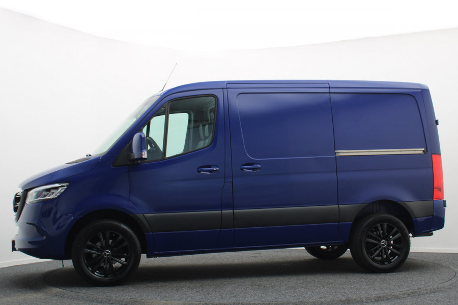 Mercedes-Benz Sprinter 317 L1H1 RWD Automaat 2x schuifdeur, 3-zits, Leer, Trekhaak, Apple Carplay, LED