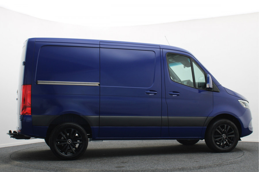 Mercedes-Benz Sprinter 317 L1H1 RWD Automaat 2x schuifdeur, 3-zits, Leer, Trekhaak, Apple Carplay, LED