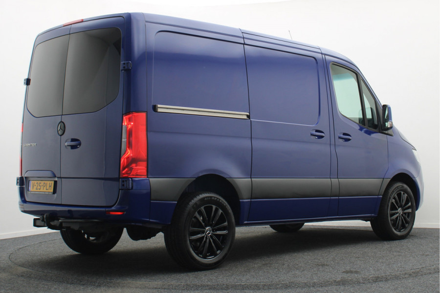 Mercedes-Benz Sprinter 317 L1H1 RWD Automaat 2x schuifdeur, 3-zits, Leer, Trekhaak, Apple Carplay, LED