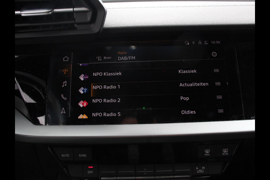 Audi A3 Sportback 30 TFSI S edition S-tronic Navigatie Apple Carplay/Android Auto Parkeersensoren Adaptive Cruise Control Full Led Climate Control Virtual Cockpit Lichtmetalen velgen
