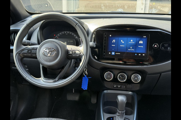 Toyota Aygo X 1.0 VVT-i S-CVT Automaat Pulse Bi-Tone | Stoelverwarming, Airconditioning, 17 inch, CarPlay, Adaptive cruise control