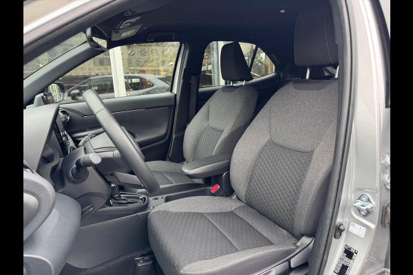 Toyota Yaris Cross 1.5 Hybrid First Edition Plus | Stoel + Stuurverwarming, Groot scherm, Keyless, 17 inch, Apple CarPlay/Android Auto