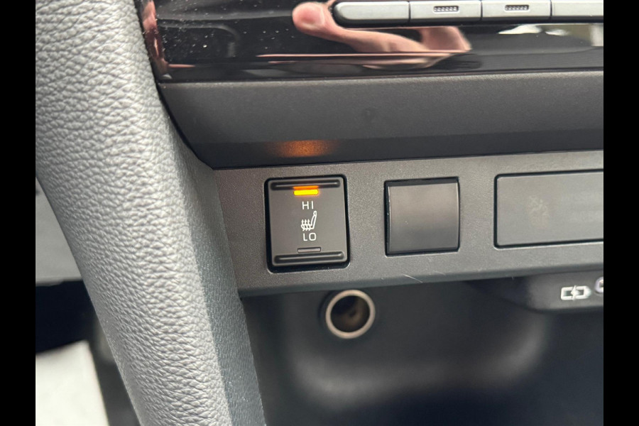 Toyota Yaris Cross 1.5 Hybrid First Edition Plus | Stoel + Stuurverwarming, Groot scherm, Keyless, 17 inch, Apple CarPlay/Android Auto