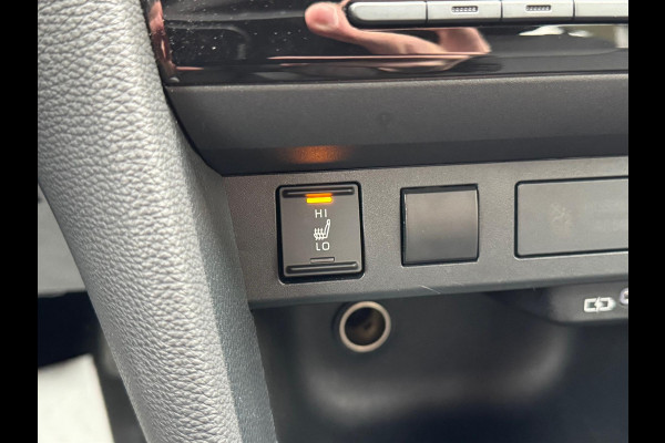 Toyota Yaris Cross 1.5 Hybrid First Edition Plus | Stoel + Stuurverwarming, Groot scherm, Keyless, 17 inch, Apple CarPlay/Android Auto