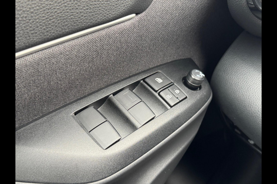 Toyota Yaris Cross 1.5 Hybrid First Edition Plus | Stoel + Stuurverwarming, Groot scherm, Keyless, 17 inch, Apple CarPlay/Android Auto