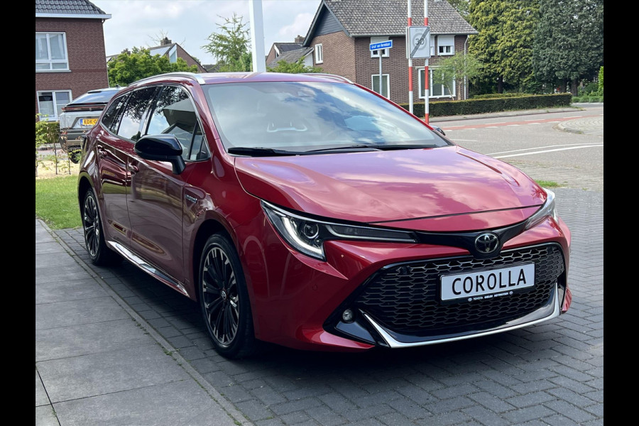 Toyota Corolla Touring Sports 1.8 Hybrid GR Sport | Trekhaak, Navigatie, LED, Stoelverwarming, Parkeersensoren, CarPlay