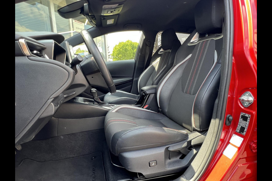 Toyota Corolla Touring Sports 1.8 Hybrid GR Sport | Trekhaak, Navigatie, LED, Stoelverwarming, Parkeersensoren, CarPlay