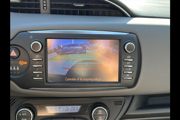 Toyota Yaris 1.5 Hybrid Active | Parkeercamera, bluetooth, Cruise control, Climate control, Toyota safety sense