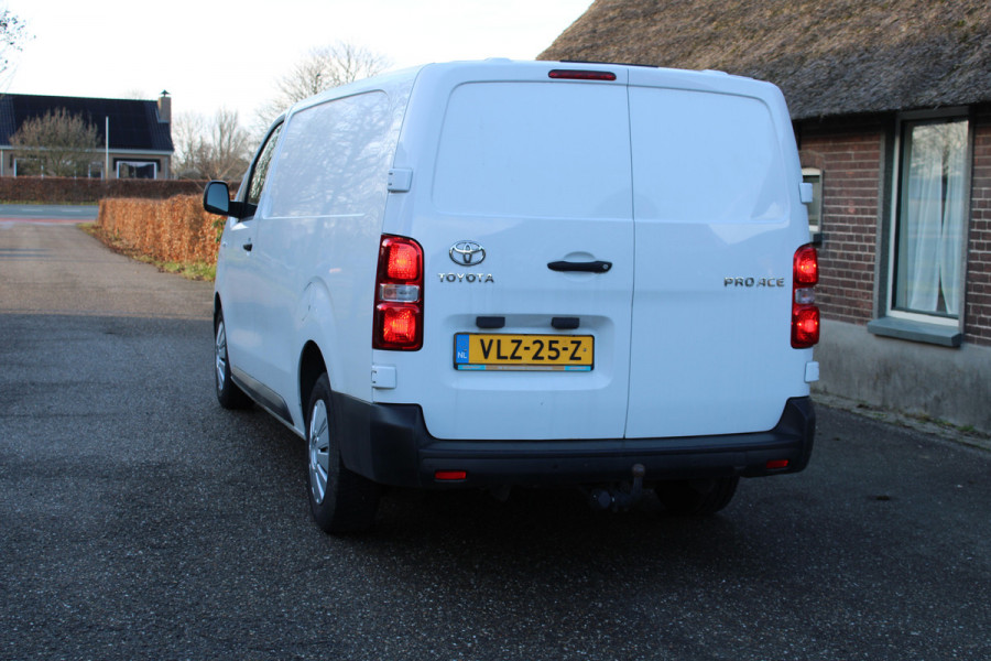Toyota ProAce 1.5 D-4D 102Pk **VERKOCHT!!**