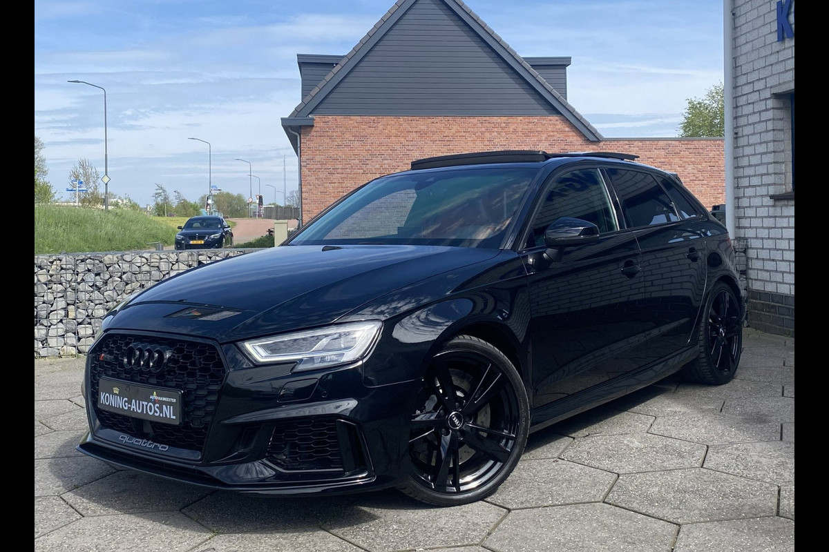 Audi RS 3 SPORTBACK 2.5 TFSI RS 3 quattro / Pano/ B&O/ VC/ Matrix/ Ambiente/ Privacy/ Keyless/ Carplay