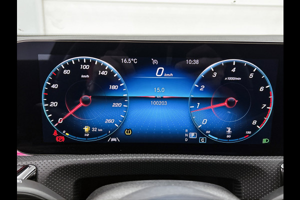 Mercedes-Benz CLA-Klasse Shooting Brake 200 Business Solution AMG AMG line | Night Pakket | Ledkoplampen | Sfeerverlichting | Stoelverwarming. Inclusief 24 maanden Mercedes-Benz Certified garantie voor Europa.