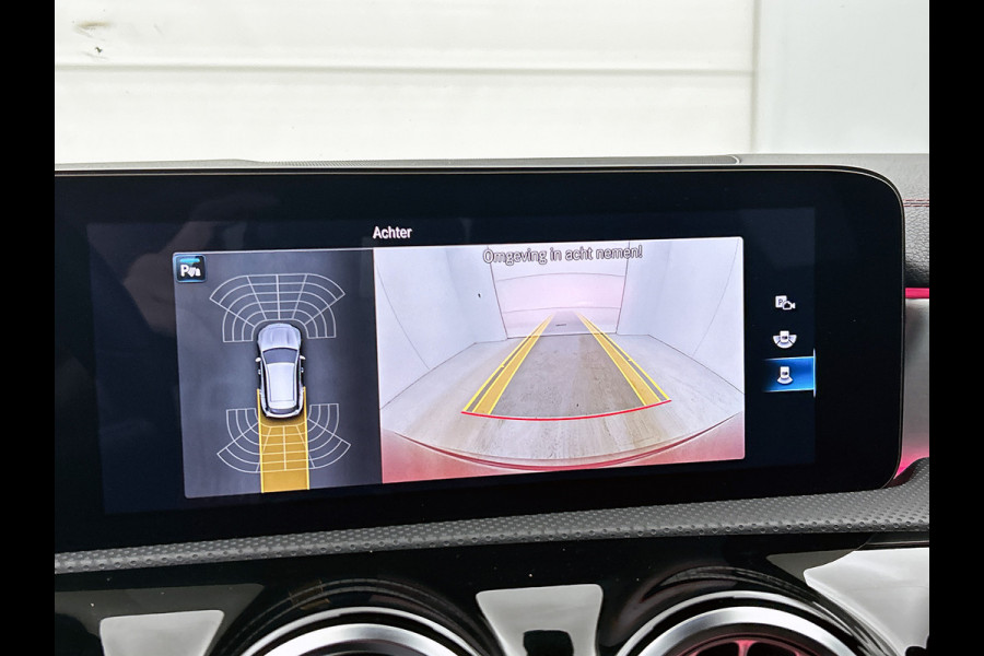 Mercedes-Benz CLA-Klasse Shooting Brake 200 Business Solution AMG AMG line | Night Pakket | Ledkoplampen | Sfeerverlichting | Stoelverwarming. Inclusief 24 maanden Mercedes-Benz Certified garantie voor Europa.