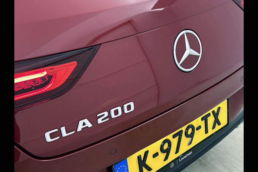 Mercedes-Benz CLA-Klasse Shooting Brake 200 Business Solution AMG AMG line | Night Pakket | Ledkoplampen | Sfeerverlichting | Stoelverwarming. Inclusief 24 maanden Mercedes-Benz Certified garantie voor Europa.