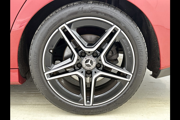 Mercedes-Benz CLA-Klasse Shooting Brake 200 Business Solution AMG AMG line | Night Pakket | Ledkoplampen | Sfeerverlichting | Stoelverwarming. Inclusief 24 maanden Mercedes-Benz Certified garantie voor Europa.