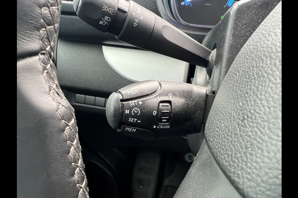 Peugeot e-Expert EV L2 75 kWh Techno Assist