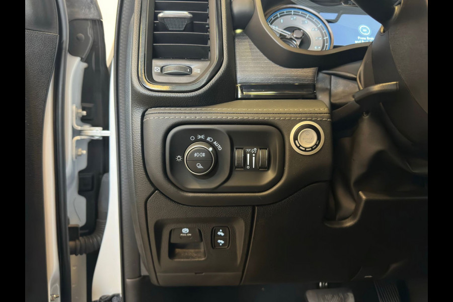 Dodge Ram 1500 5.7 V8 4x4 Crew Cab Limited|1e EIGENAAR|PANO|VOL OPTIES!