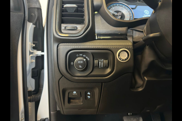 Dodge Ram 1500 5.7 V8 4x4 Crew Cab Limited|1e EIGENAAR|PANO|VOL OPTIES!