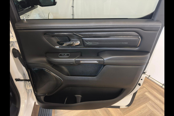 Dodge Ram 1500 5.7 V8 4x4 Crew Cab Limited|1e EIGENAAR|PANO|VOL OPTIES!