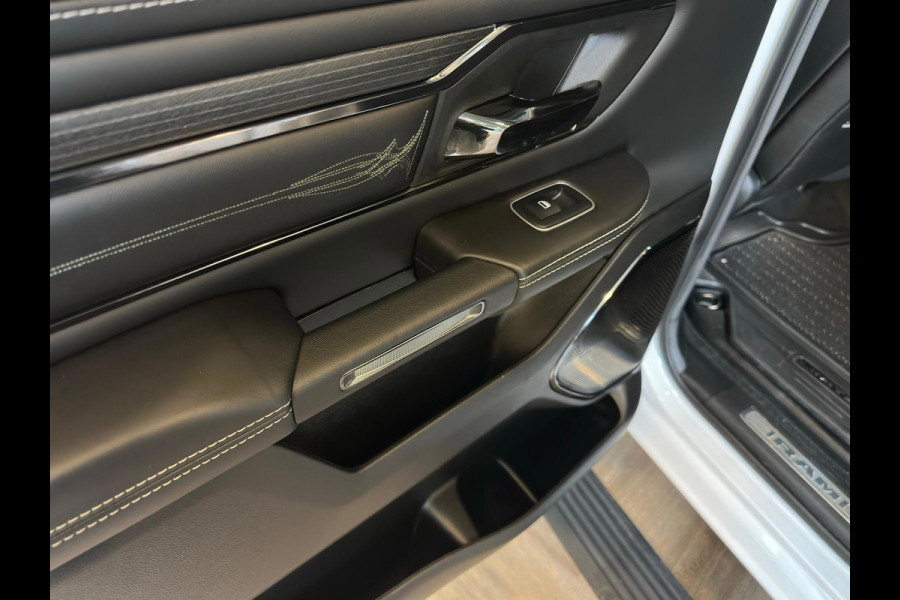 Dodge Ram 1500 5.7 V8 4x4 Crew Cab Limited|1e EIGENAAR|PANO|VOL OPTIES!