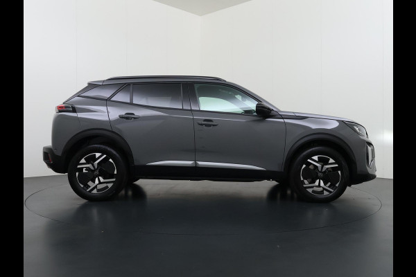 Peugeot 2008 1.2 Hybrid 136 Allure VAN: 26.900,- VOOR: 24.440,- UW WKVOORDEEL: 2.460,- | ADAPTIVE CRUISE CONTROL| ACHTERUITRIJCAMERA| APPLE CARPLAY/ ANDROID AUTO| DODE HOEK SENSOR | FABRIEKSGARANTIE TOT 2027 | RIJKLAAR PRIJS |