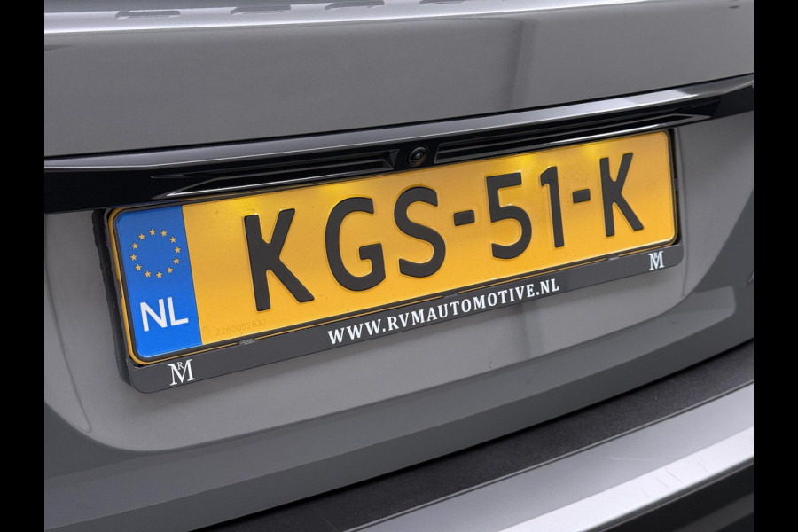 Peugeot 2008 1.2 Hybrid 136 Allure VAN: 26.900,- VOOR: 24.440,- UW WKVOORDEEL: 2.460,- | ADAPTIVE CRUISE CONTROL| ACHTERUITRIJCAMERA| APPLE CARPLAY/ ANDROID AUTO| DODE HOEK SENSOR | FABRIEKSGARANTIE TOT 2027 | RIJKLAAR PRIJS |