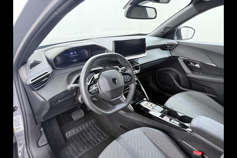 Peugeot 2008 1.2 Hybrid 136 Allure VAN: 26.900,- VOOR: 24.440,- UW WKVOORDEEL: 2.460,- | ADAPTIVE CRUISE CONTROL| ACHTERUITRIJCAMERA| APPLE CARPLAY/ ANDROID AUTO| DODE HOEK SENSOR | FABRIEKSGARANTIE TOT 2027 | RIJKLAAR PRIJS |