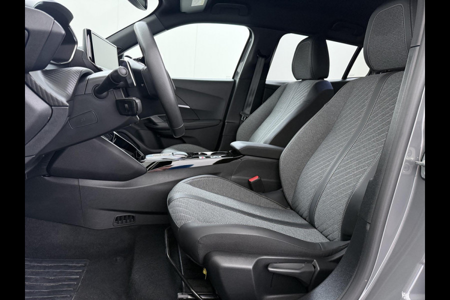 Peugeot 2008 1.2 Hybrid 136 Allure VAN: 26.900,- VOOR: 24.440,- UW WKVOORDEEL: 2.460,- | ADAPTIVE CRUISE CONTROL| ACHTERUITRIJCAMERA| APPLE CARPLAY/ ANDROID AUTO| DODE HOEK SENSOR | FABRIEKSGARANTIE TOT 2027 | RIJKLAAR PRIJS |