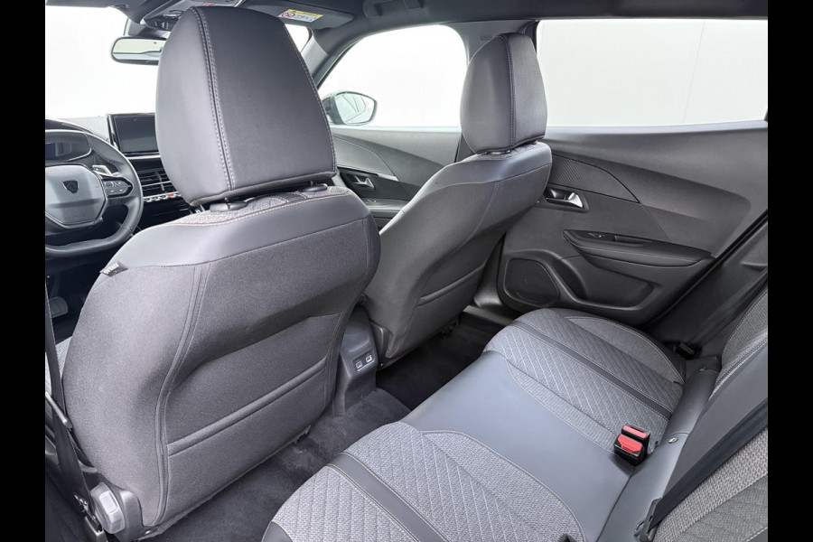 Peugeot 2008 1.2 Hybrid 136 Allure VAN: 26.900,- VOOR: 24.440,- UW WKVOORDEEL: 2.460,- | ADAPTIVE CRUISE CONTROL| ACHTERUITRIJCAMERA| APPLE CARPLAY/ ANDROID AUTO| DODE HOEK SENSOR | FABRIEKSGARANTIE TOT 2027 | RIJKLAAR PRIJS |