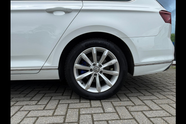 Volkswagen Passat Variant 1.4 TSI PHEV GTE Business - Automaat - Navi - Winterpakket - Trekhaak elektrisch