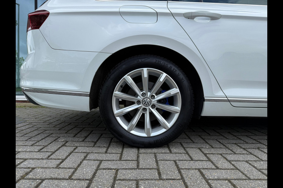 Volkswagen Passat Variant 1.4 TSI PHEV GTE Business - Automaat - Navi - Winterpakket - Trekhaak elektrisch