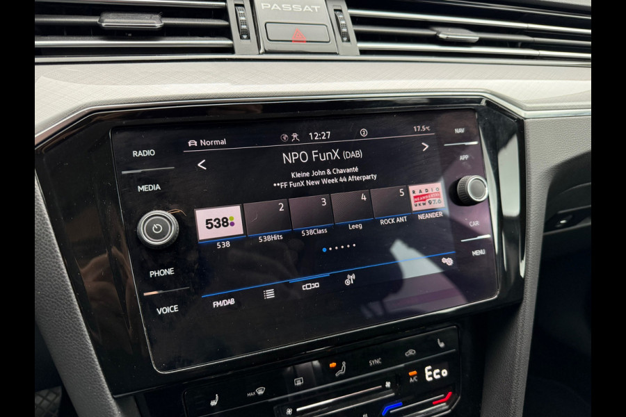 Volkswagen Passat Variant 1.4 TSI PHEV GTE Business - Automaat - Navi - Winterpakket - Trekhaak elektrisch