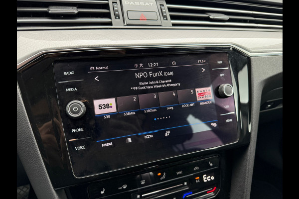 Volkswagen Passat Variant 1.4 TSI PHEV GTE Business - Automaat - Navi - Winterpakket - Trekhaak elektrisch