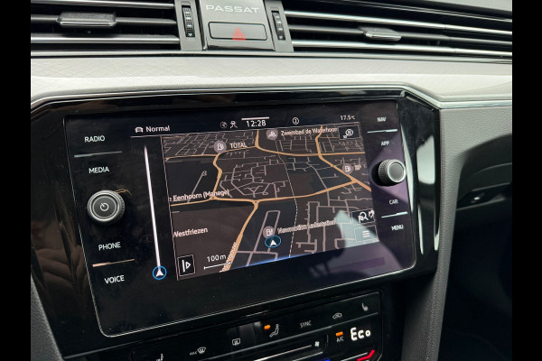 Volkswagen Passat Variant 1.4 TSI PHEV GTE Business - Automaat - Navi - Winterpakket - Trekhaak elektrisch