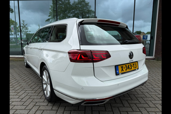 Volkswagen Passat Variant 1.4 TSI PHEV GTE Business - Automaat - Navi - Winterpakket - Trekhaak elektrisch
