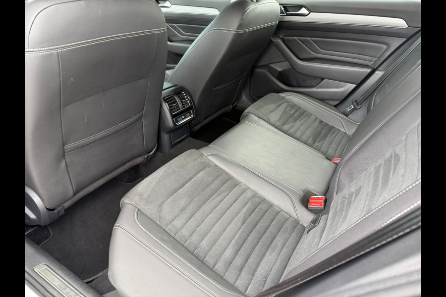 Volkswagen Passat Variant 1.4 TSI PHEV GTE Business - Automaat - Navi - Winterpakket - Trekhaak elektrisch