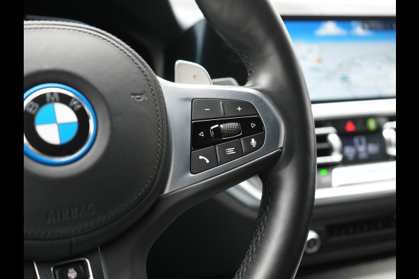 BMW 3 Serie Touring 330e M Sport PHEV 293pk Dealer O.H. Dravitgrau | Head Up | Camera | Laser LED | Sfeerverlichting | Lederen Sportstoelen & Stuur Verwarmd | Apple Carplay | Keyless | Blis | 19"L.M | Virtual | Navigatie | DAB | Plug In Hybrid |