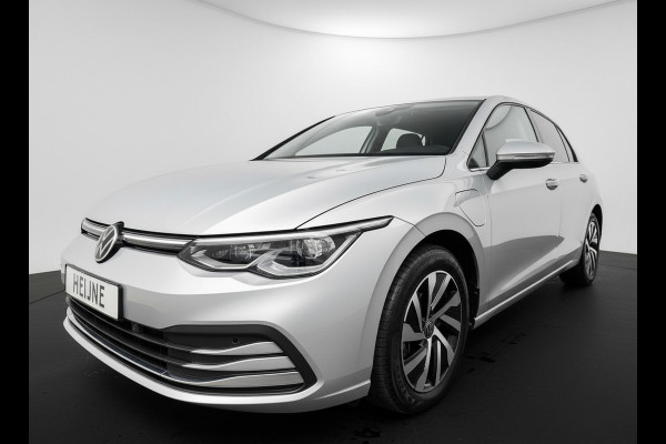 Volkswagen Golf eHybrid PHEV 204PK DSG STYLE CAMERA/VELOURS/NAVI/IQ-LIGHT