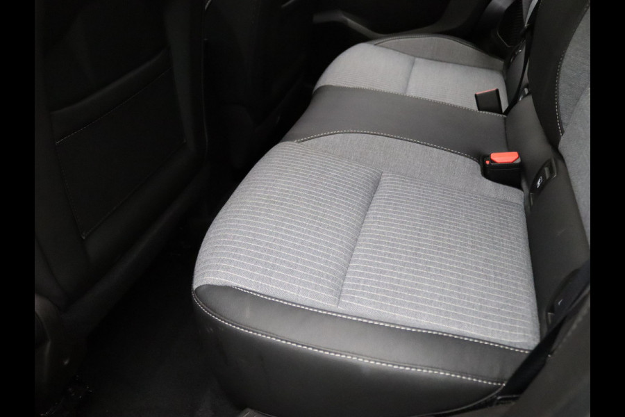 Renault Clio E-Tech Full Hybrid techno 145pk 360° Camera | Cruise | Navi | Parkeersens. v+a | Stoel-/stuurverw.